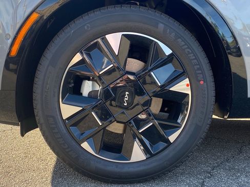 New 2026 Kia Sportage SX image 10