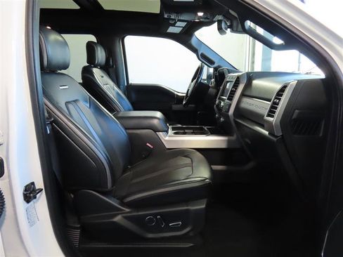 Used 2019 Ford F450 Platinum w/ Platinum Ultimate Package image 41