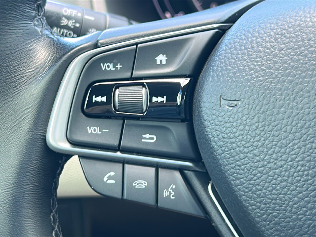 Used 2022 Honda Accord EX-L image 23