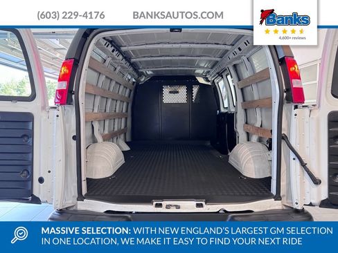 Used 2025 GMC Savana 2500 w/ Driver Convenience Package RWD image 7