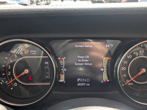 Used 2019 Jeep Wrangler Unlimited Sahara AWD/4WD image 23