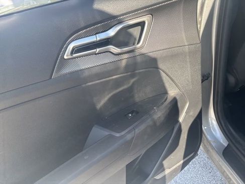 Used 2024 Kia Sportage LX image 18