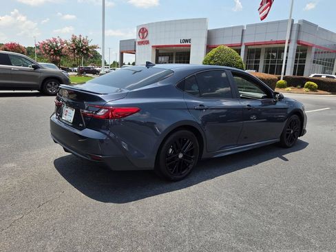 Used 2026 Toyota Camry SE w/ Convenience Package FWD image 11