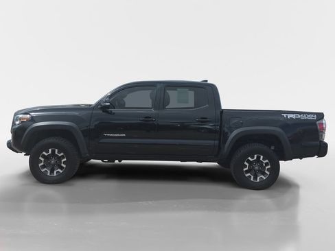 Used 2022 Toyota Tacoma TRD Off-Road w/ Technology Package AWD/4WD image 2