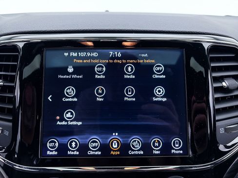 Used 2019 Jeep Grand Cherokee Altitude RWD image 19
