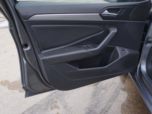 Used 2019 Volkswagen Jetta R-Line image 24