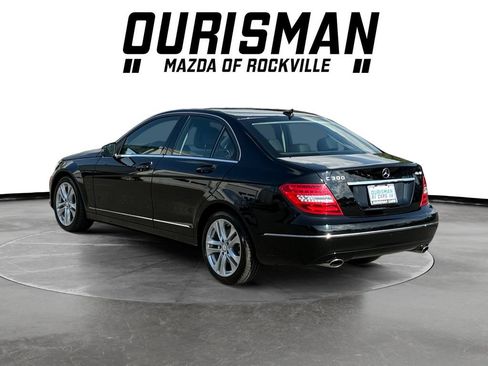 Used 2013 Mercedes-Benz C 300 4MATIC Sedan image 4