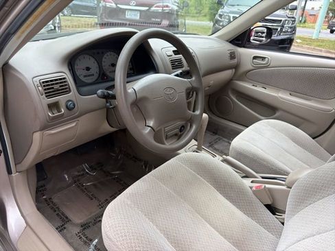 Used 2000 Toyota Corolla CE FWD image 12