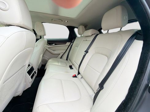 Used 2021 Jaguar F-PACE S image 19