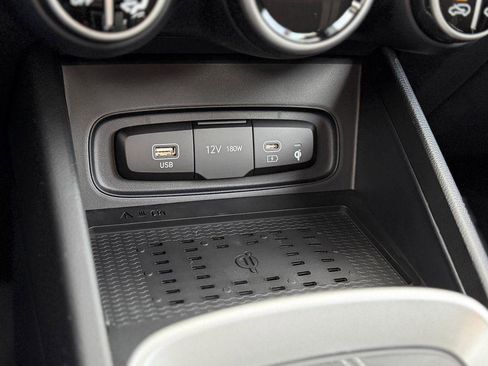 New 2026 Hyundai Venue SEL image 15