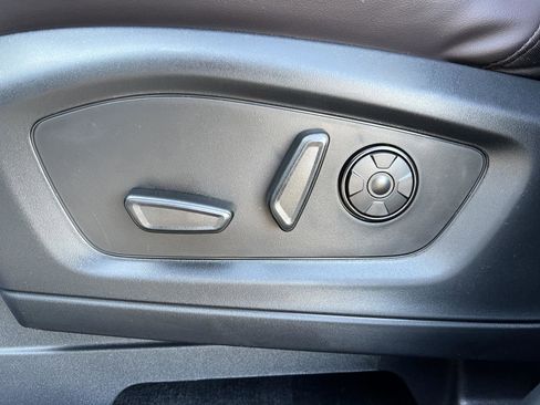 New 2026 Ford Explorer Platinum image 23