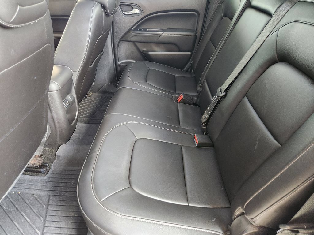 Used 2016 GMC Canyon SLT w/ Driver Alert Package RWD image 31