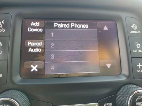 Used 2018 Jeep Compass Latitude w/ Cold Weather Group image 33