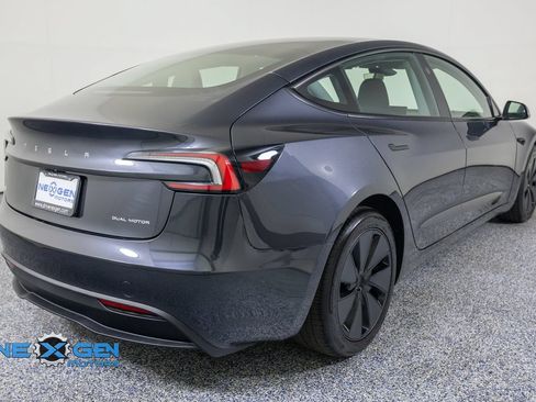 Used 2025 Tesla Model 3 Long Range AWD/4WD image 7