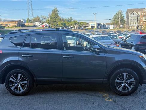 Used 2016 Toyota RAV4 XLE image 8