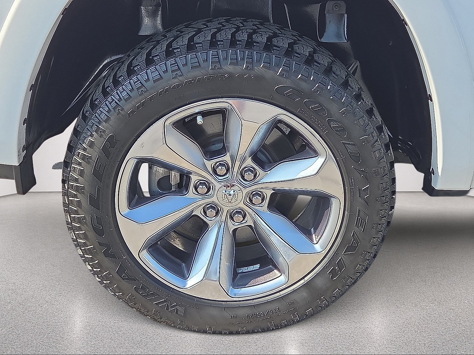 Used 2020 RAM 1500 Limited AWD/4WD image 17