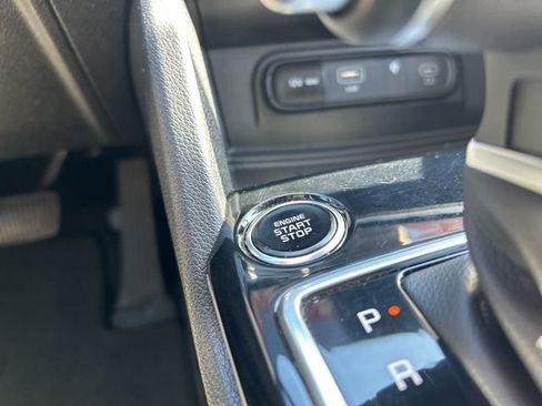 Used 2025 Kia Sportage EX image 26