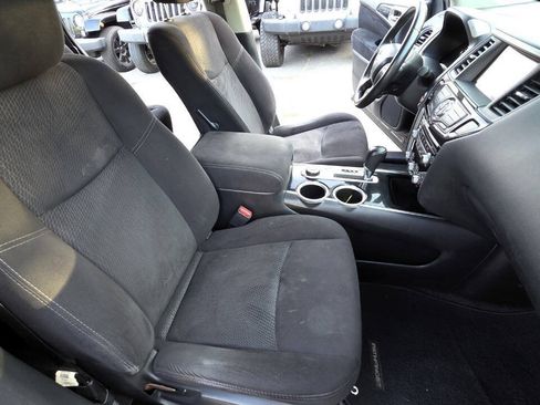 Used 2014 Nissan Pathfinder SV AWD/4WD image 45