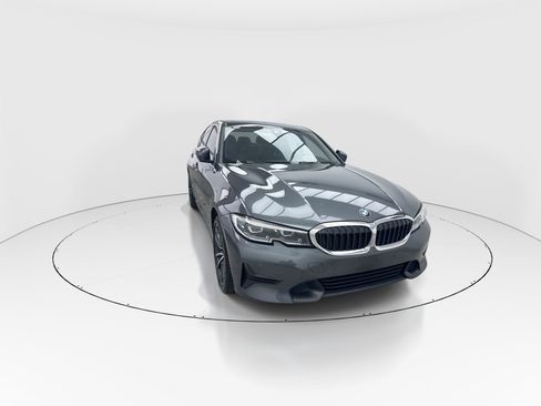 Used 2019 BMW 330i Sedan w/ Premium Package RWD image 2