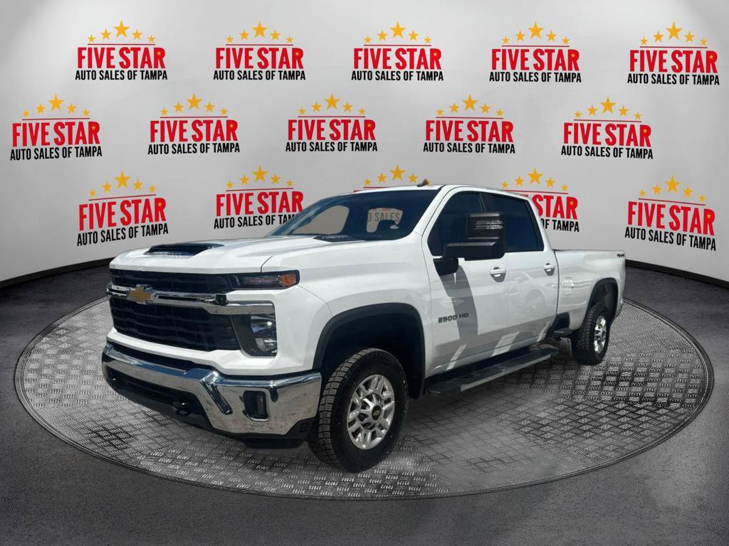 Used 2025 Chevrolet Silverado 2500 LT w/ Convenience Package AWD/4WD image 3