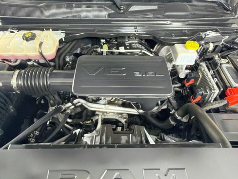 Used 2023 RAM 1500 Big Horn AWD/4WD image 32
