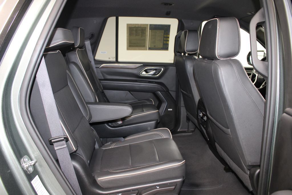 Used 2023 Chevrolet Tahoe Premier RWD image 32