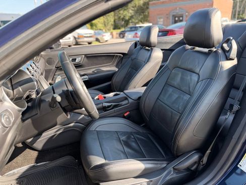 Used 2018 Ford Mustang Premium w/ Equipment Group 201A RWD image 19