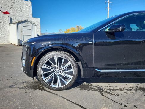 New 2026 Cadillac Lyriq Signature Luxury image 6