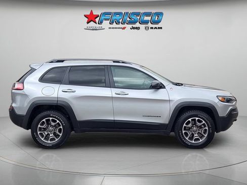 Used 2021 Jeep Cherokee Trailhawk w/ Technology Group AWD/4WD image 8
