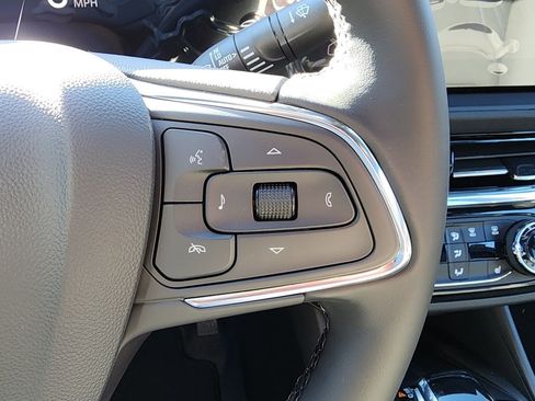 New 2026 Buick Envista Sport Touring image 21