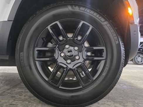 Used 2022 Land Rover Defender 90 S image 27