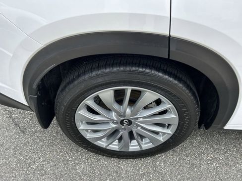 Certified 2023 INFINITI QX50 Luxe image 12