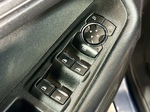 Used 2018 Ford Edge SE AWD/4WD image 18