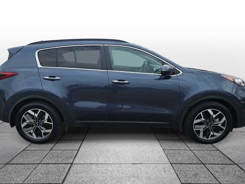 Used 2022 Kia Sportage EX w/ EX Technology Package FWD image 4