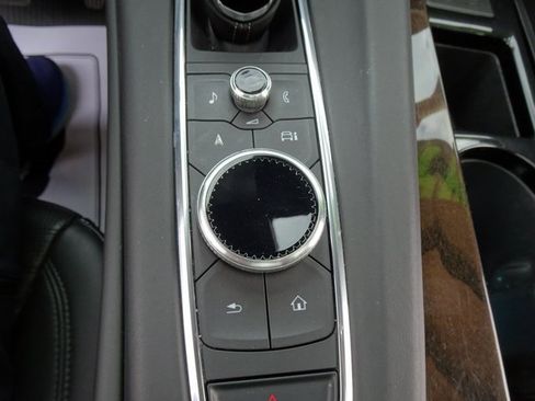 Used 2024 Cadillac Escalade ESV Sport Platinum w/ LPO, ONYX Package image 32