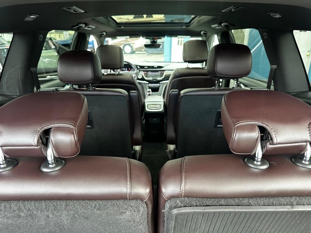 Used 2022 Cadillac XT6 Premium Luxury w/ Technology Package AWD/4WD image 13