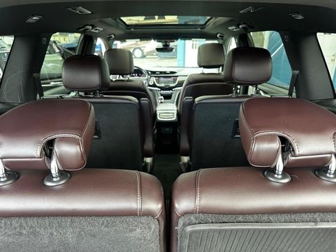 Used 2022 Cadillac XT6 Premium Luxury w/ Technology Package AWD/4WD image 13