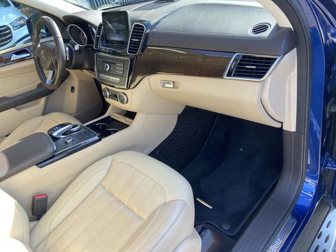 Used 2018 Mercedes-Benz GLS 450 4MATIC image 52