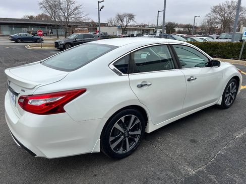 Used 2016 Nissan Altima 2.5 SR FWD image 13