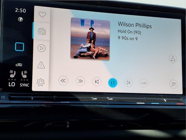 Certified 2025 Volkswagen Atlas SEL Premium R-Line AWD/4WD image 20
