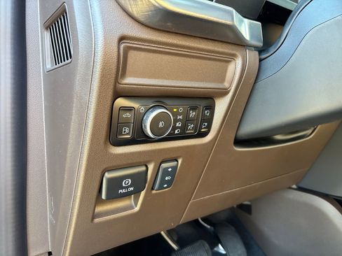 Used 2025 Ford F150 King Ranch image 30