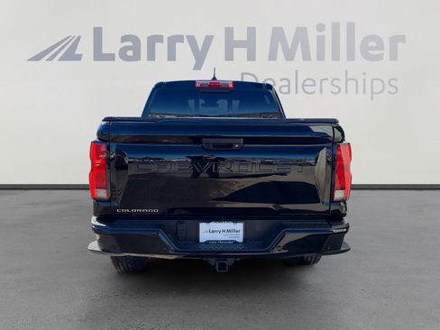 Used 2025 Chevrolet Colorado Z71 w/ Z71 Convenience Package 2 image 4