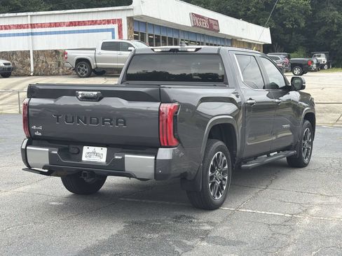 Used 2024 Toyota Tundra Limited AWD/4WD image 7