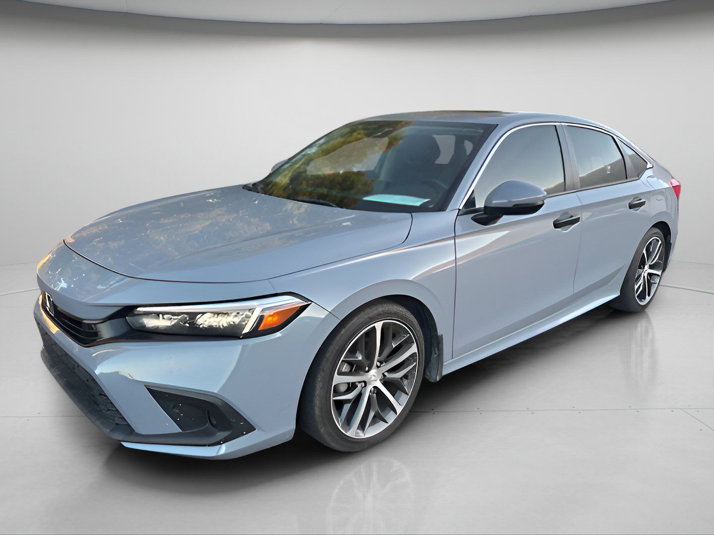 Used 2024 Honda Civic Touring image 2