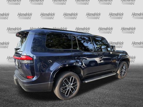 Used 2025 Lexus GX 550 AWD/4WD image 10