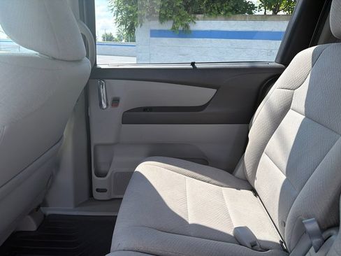 Used 2015 Honda Odyssey EX image 22