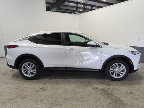 New 2026 Buick Envista Sport Touring w/ Convenience I Package FWD image 2