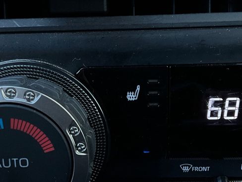 Used 2025 Toyota Tacoma TRD Off-Road image 27