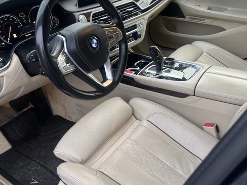 Used 2016 BMW 750i xDrive image 29