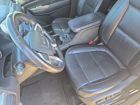 Used 2021 GMC Acadia SLT w/ Elevation Edition FWD image 16